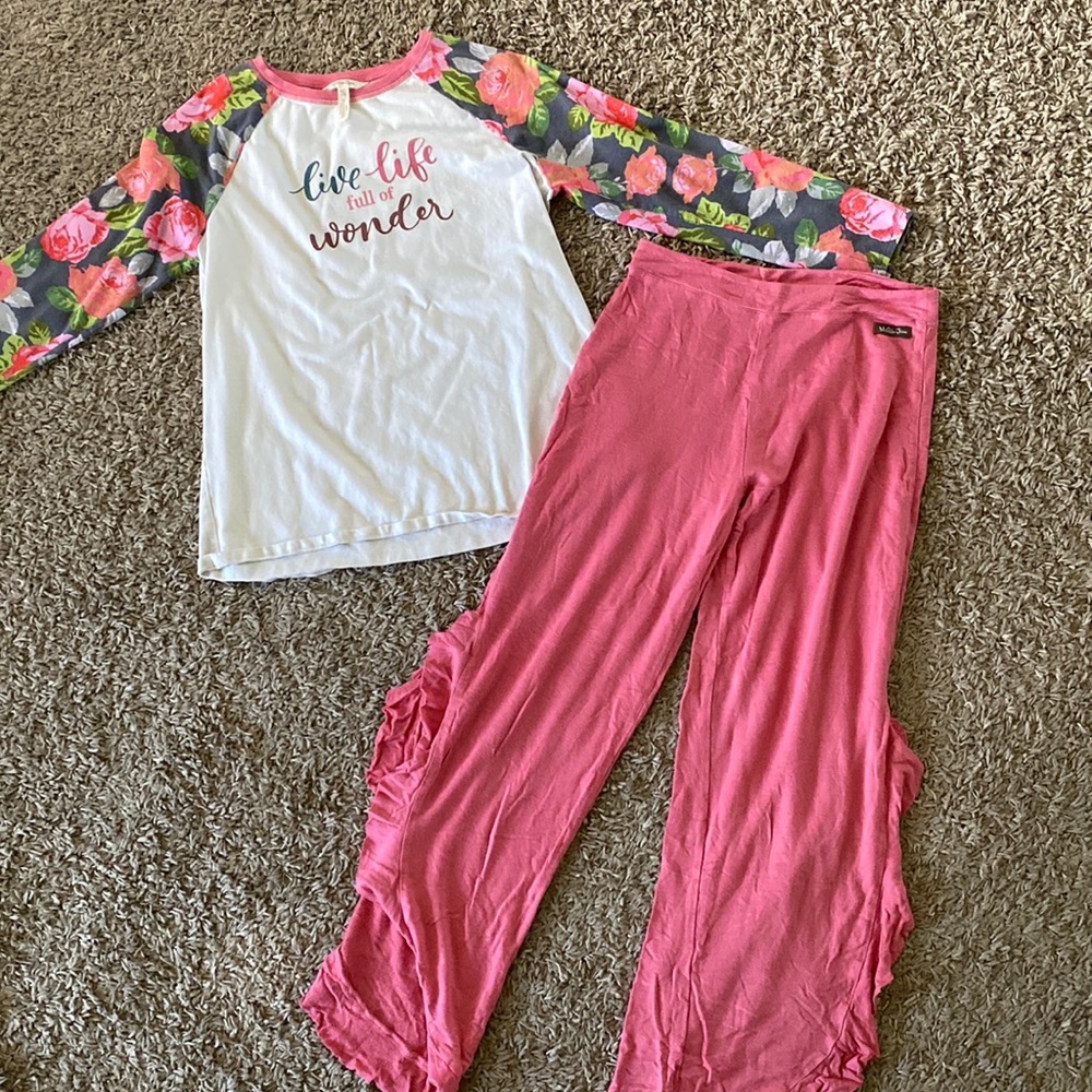 Woman’s Matilda Jane Set